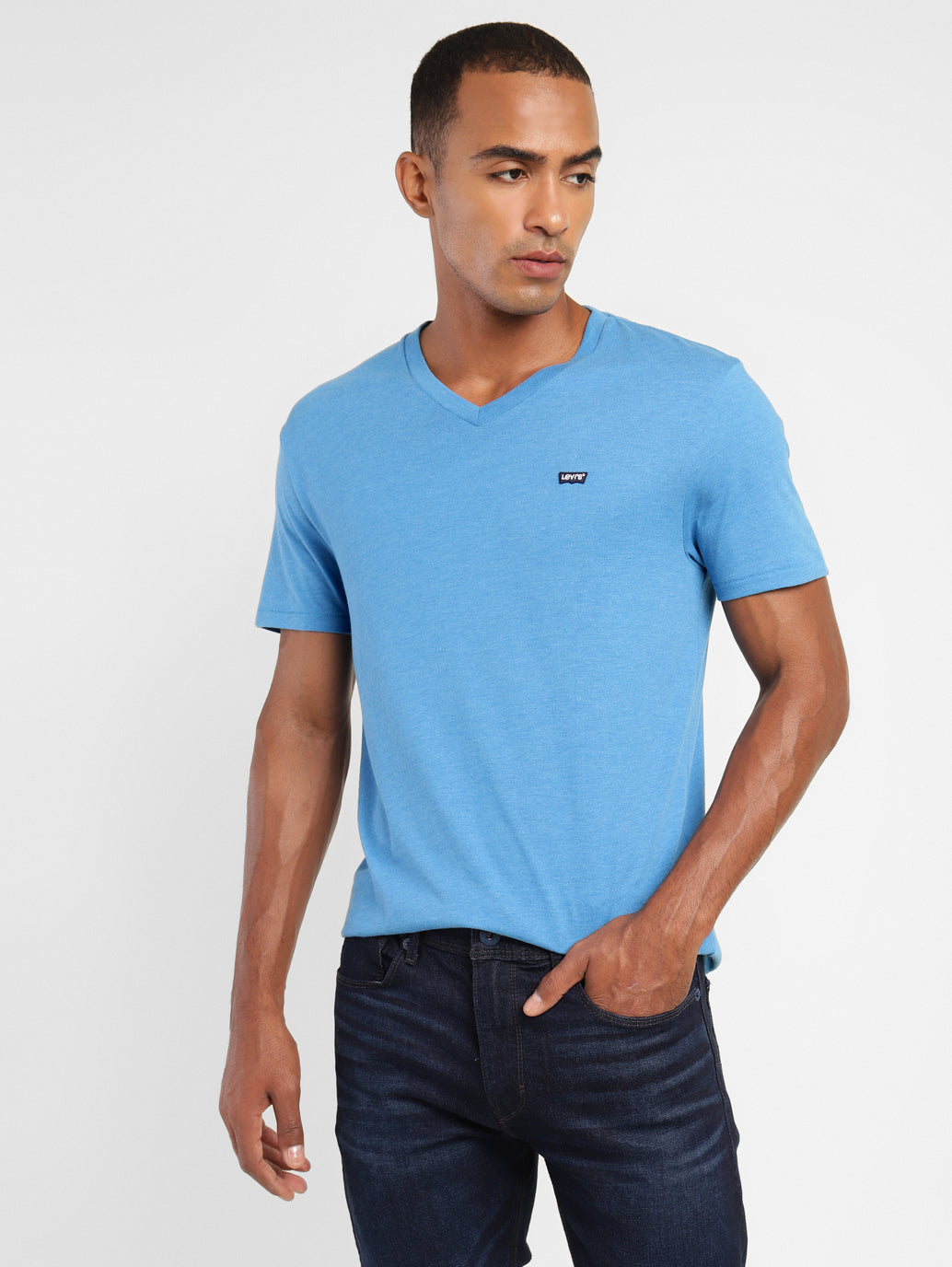 MEN'S SOLID V NECK T-SHIRT | Levi’s