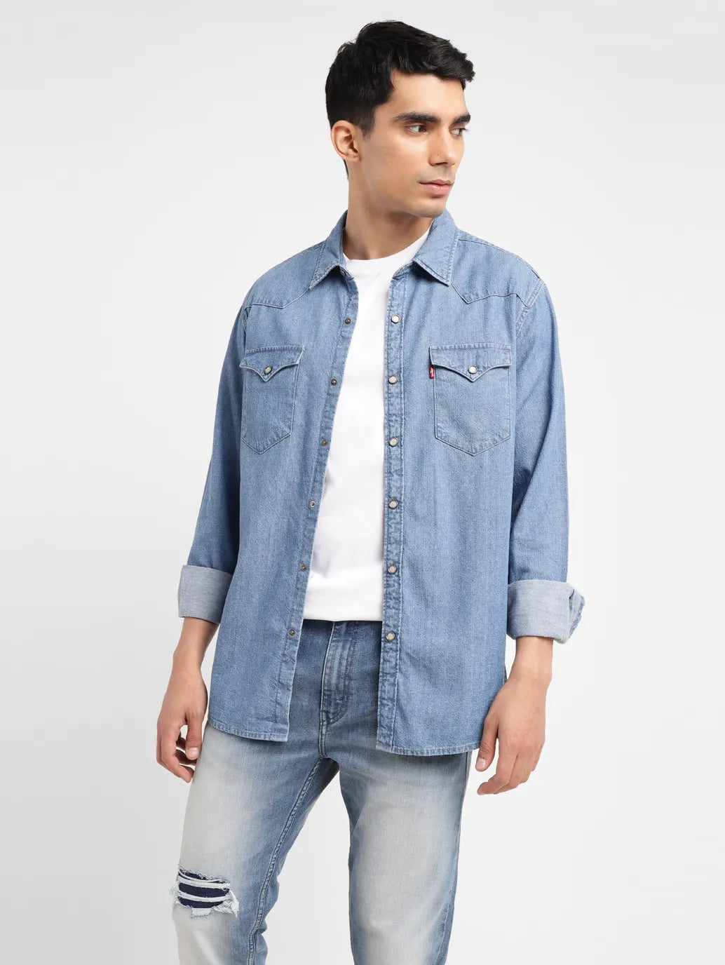 MEN'S SOLID SLIM FIT SHIRT by Levi’s