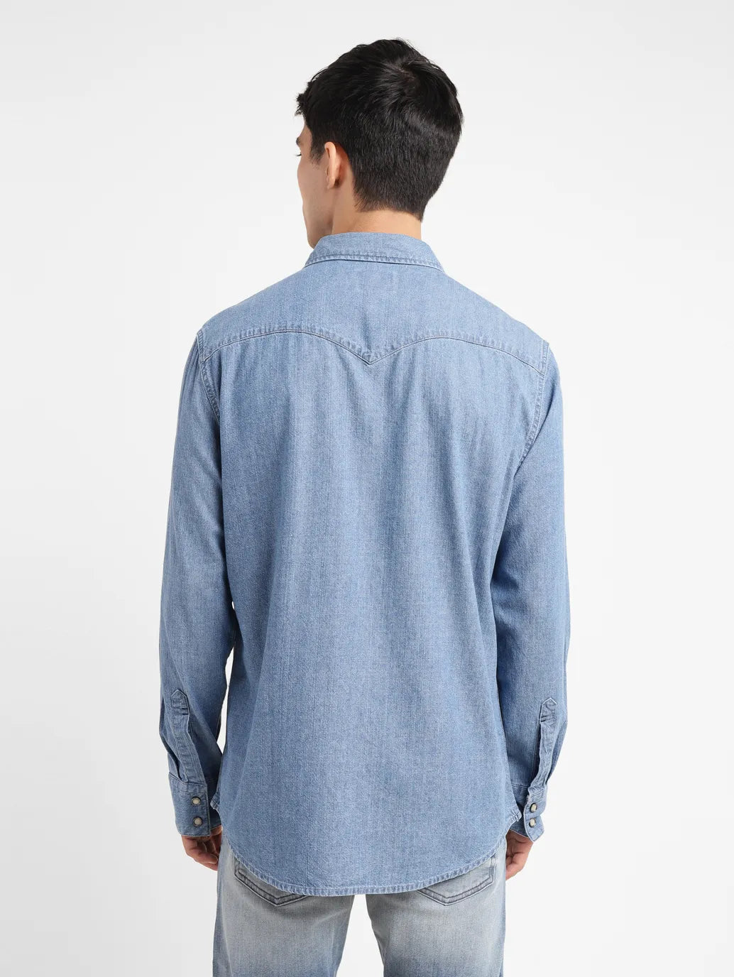 MEN'S SOLID SLIM FIT SHIRT by Levi’s