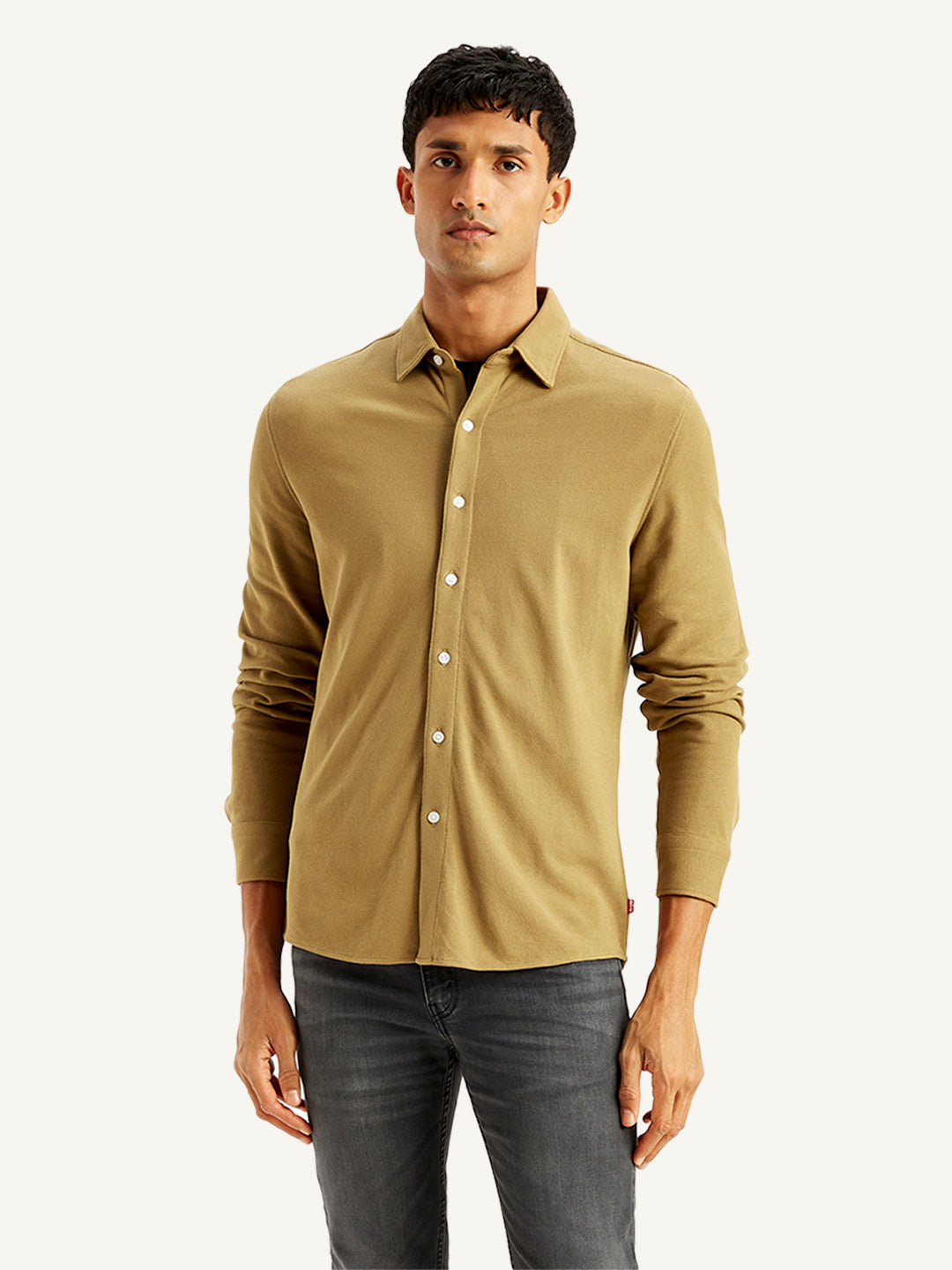 Men's Solid Slim Fit Shirt by Levi's