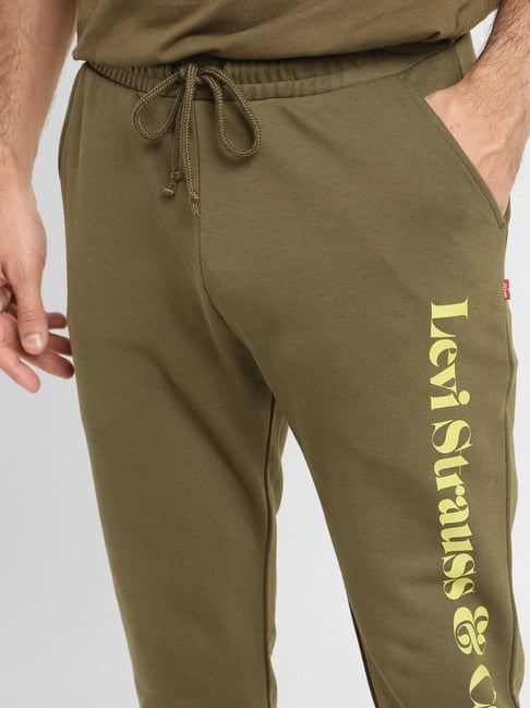 Levi's Hunter Olive Pure Cotton Regular Fit Logo Printed Joggers