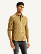 Men's Solid Slim Fit Shirt by Levi's