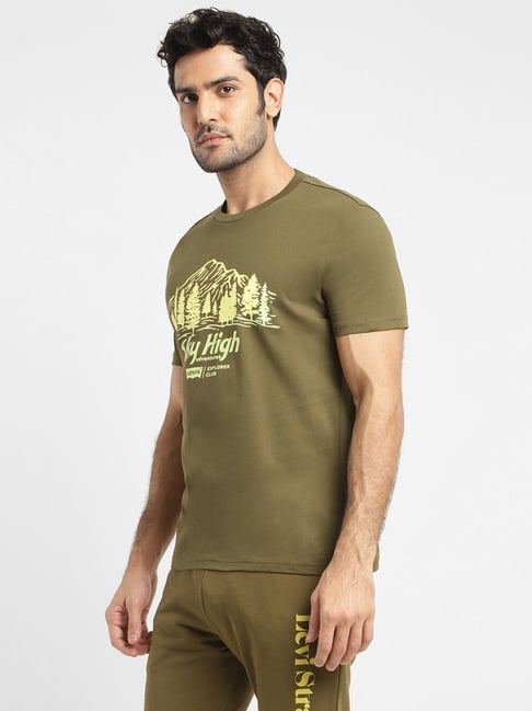 Dark Moss Olive Pure Cotton Regular Fit Printed T-Shirts by Levi's