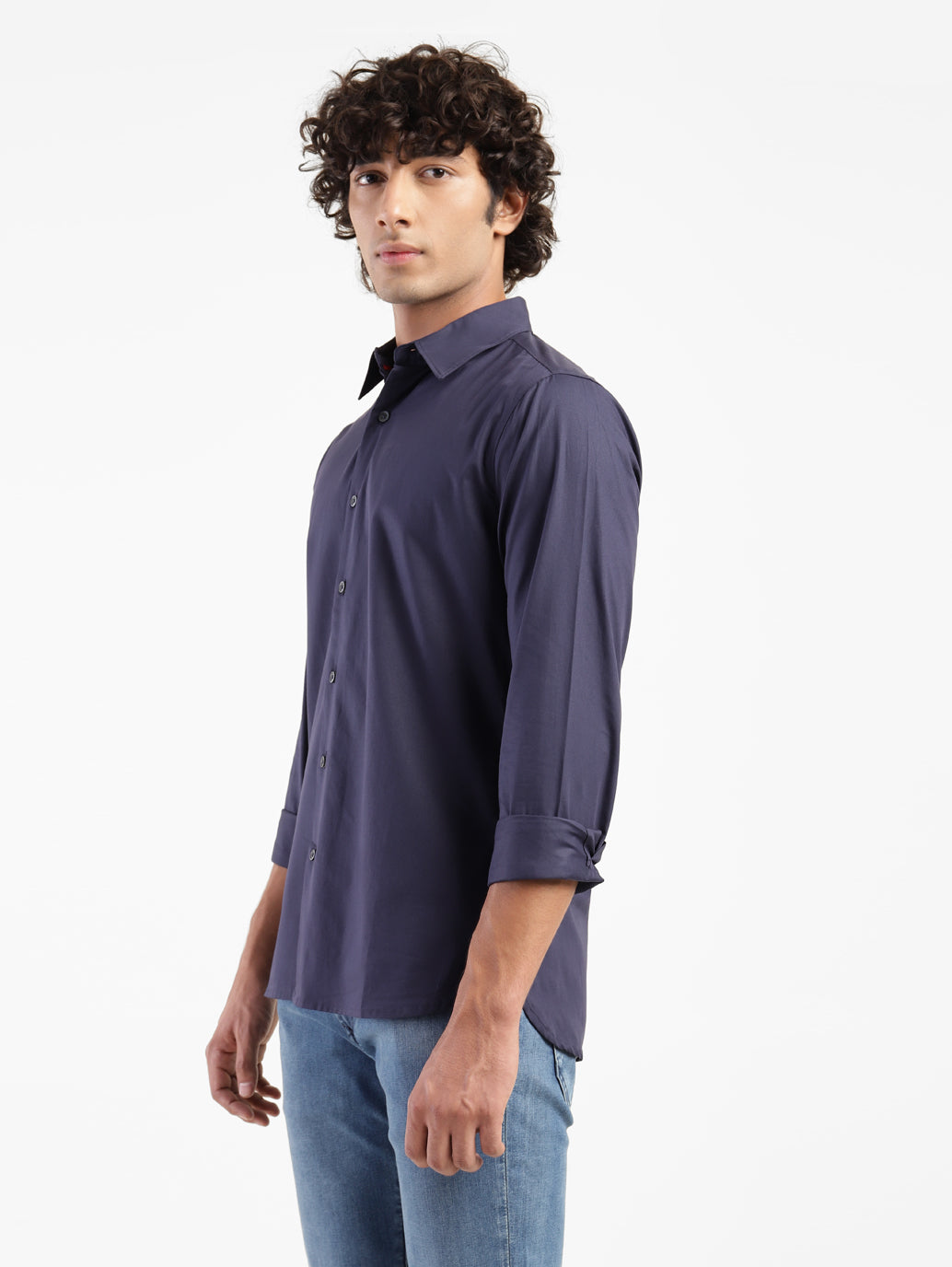 Men's Solid Spread Slim Fit Shirt
By Levi's